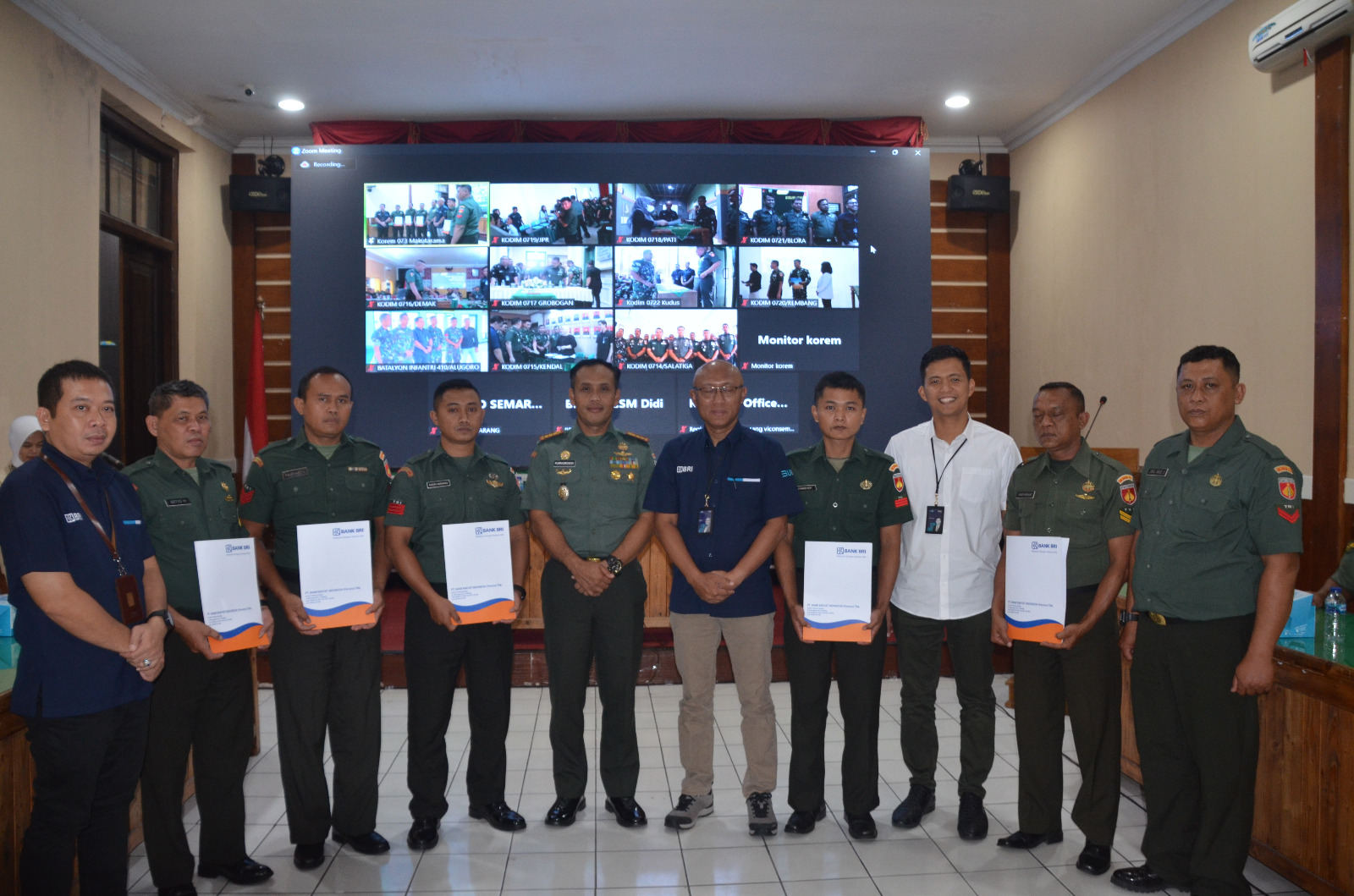 Bank BRI Gelar Sosialisasi dan Akad Massal Briguna di Korem 073/Makutarama 